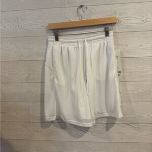 Lululemon Mesh High-Rise Shorts | White | Size 6 | NWT